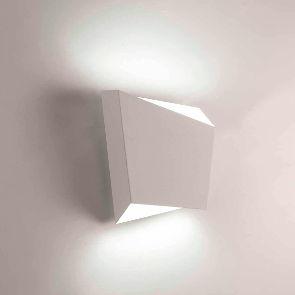 Настенный светильник Mantra Asimetric 6220 Настенный светильник Mantra Asimetric 6220