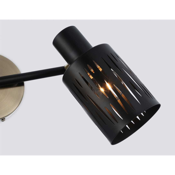Настенно-потолочный спот Ambrella light TRADITIONAL TR8668 Настенно-потолочный спот Ambrella light TRADITIONAL TR8668