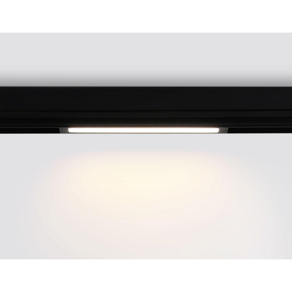 Трековый светодиодный светильник Ambrella Light Track System Magnetic 220V GL1262 Трековый светодиодный светильник Ambrella Light Track System Magnetic 220V GL1262