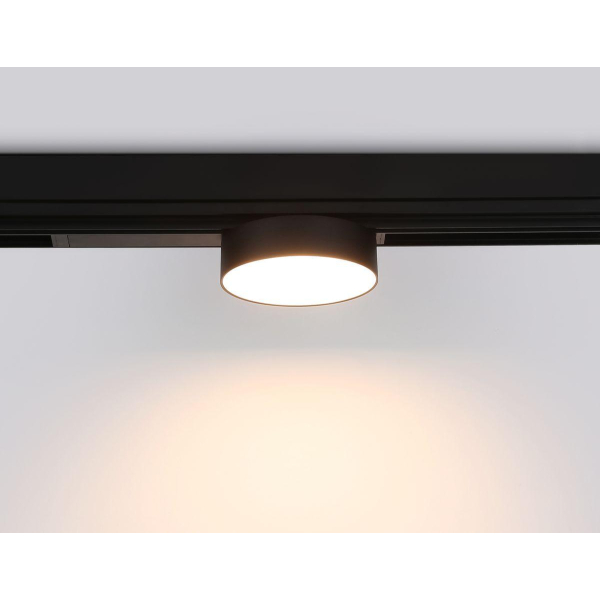 Трековый светодиодный светильник Ambrella Light Track System Magnetic 220V GL1381 Трековый светодиодный светильник Ambrella Light Track System Magnetic 220V GL1381