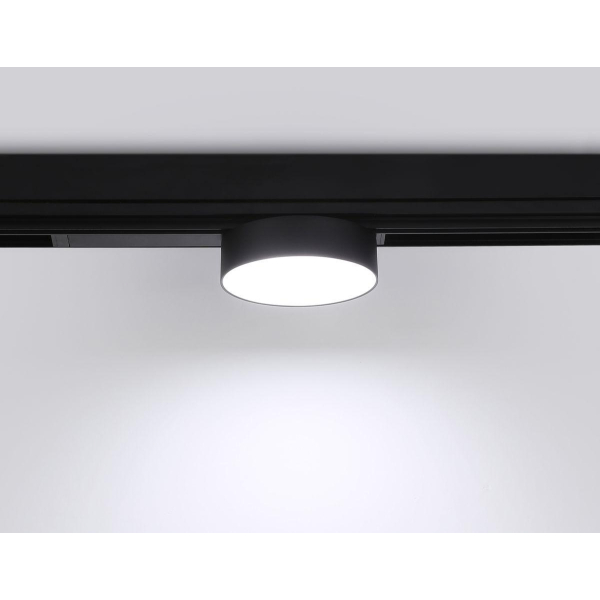 Трековый светодиодный светильник Ambrella Light Track System Magnetic 220V GL1381 Трековый светодиодный светильник Ambrella Light Track System Magnetic 220V GL1381