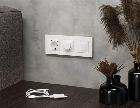 {{productViewItem.photos[photoViewList.activeNavIndex].Alt || productViewItem.photos[photoViewList.activeNavIndex].Description || 'Терморегулятор Ambrella Volt MA105710'}}